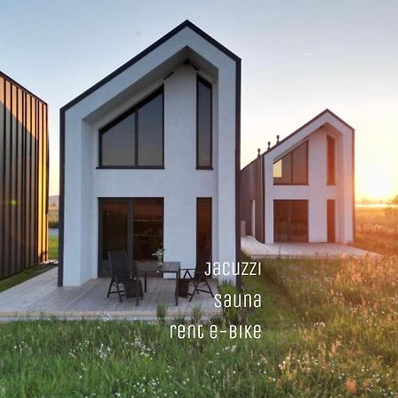 Slowinska Laka Lokciowe Exterior photo